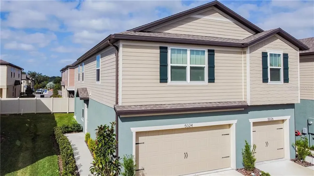 5024 Blue Latan Lane Tampa FL 33610