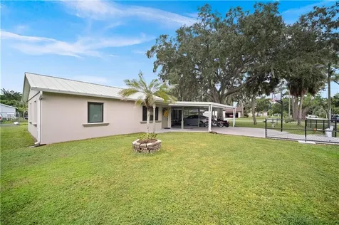 410 10th Street SW Ruskin FL 33570