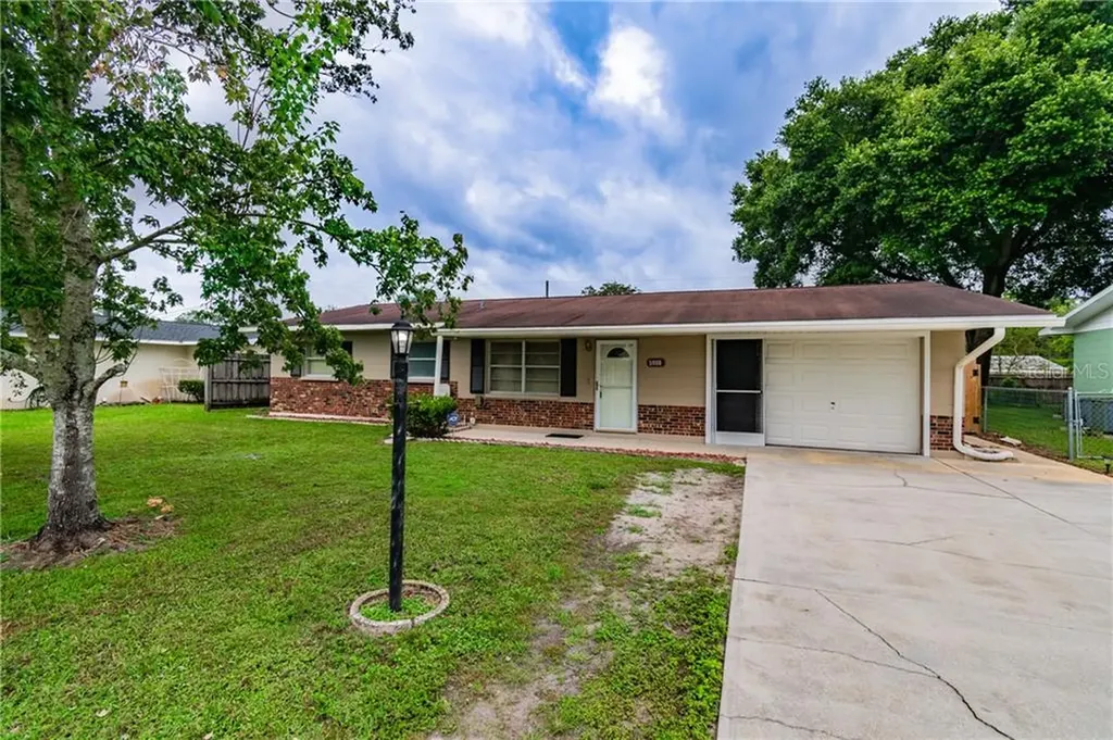 5906 Cypress Street Zephyrhills FL 33542