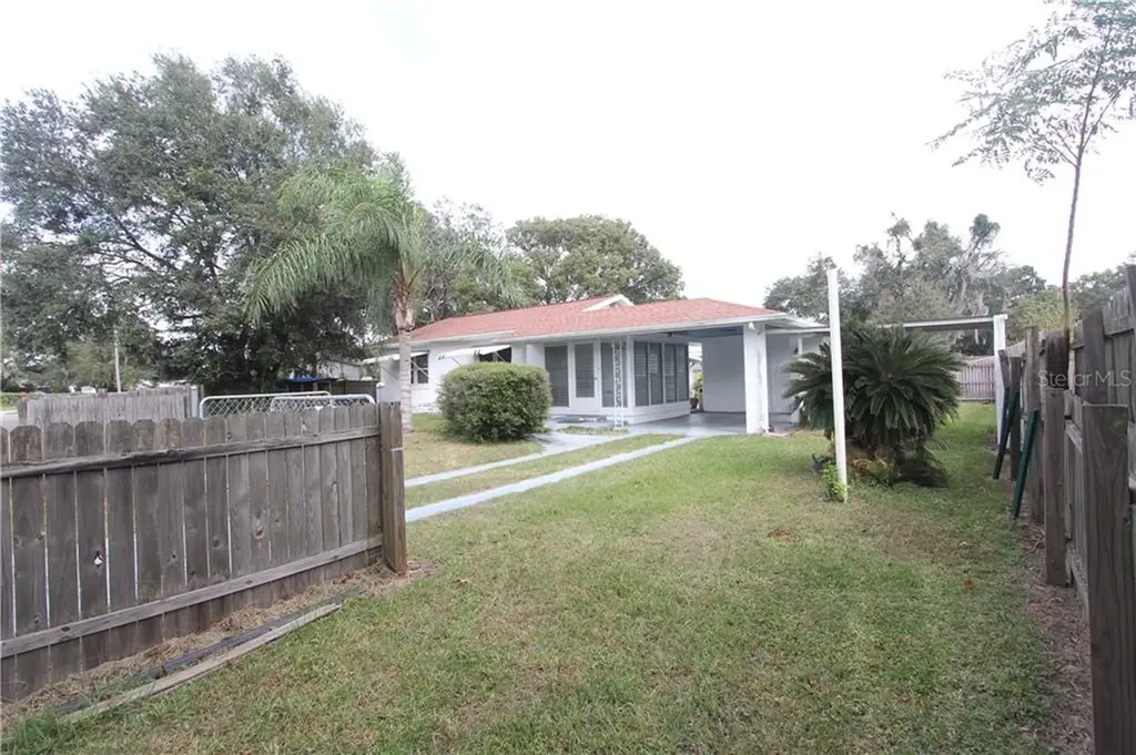 5110 1st Street Zephyrhills FL 33542