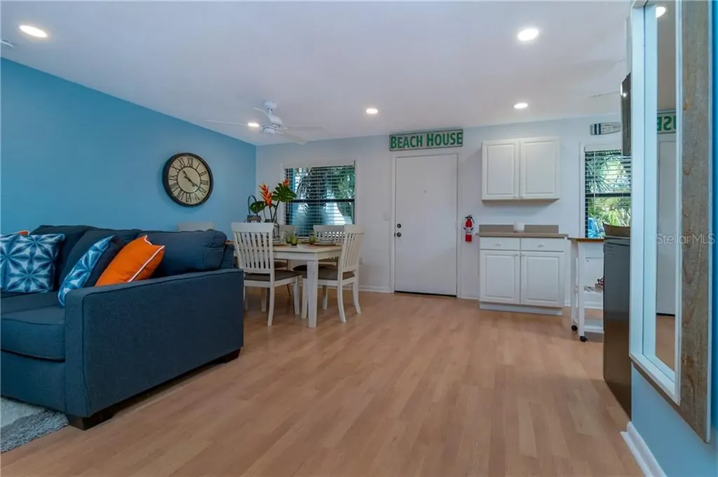 5041 N Beach Road Englewood FL 34223