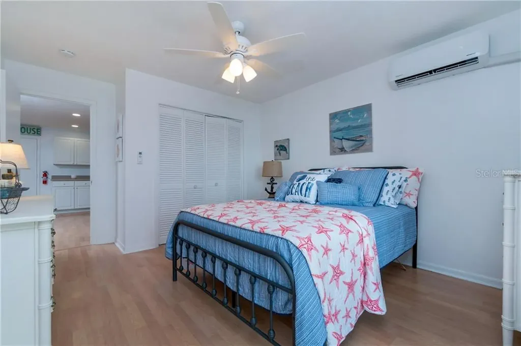 5041 N Beach Road Englewood FL 34223