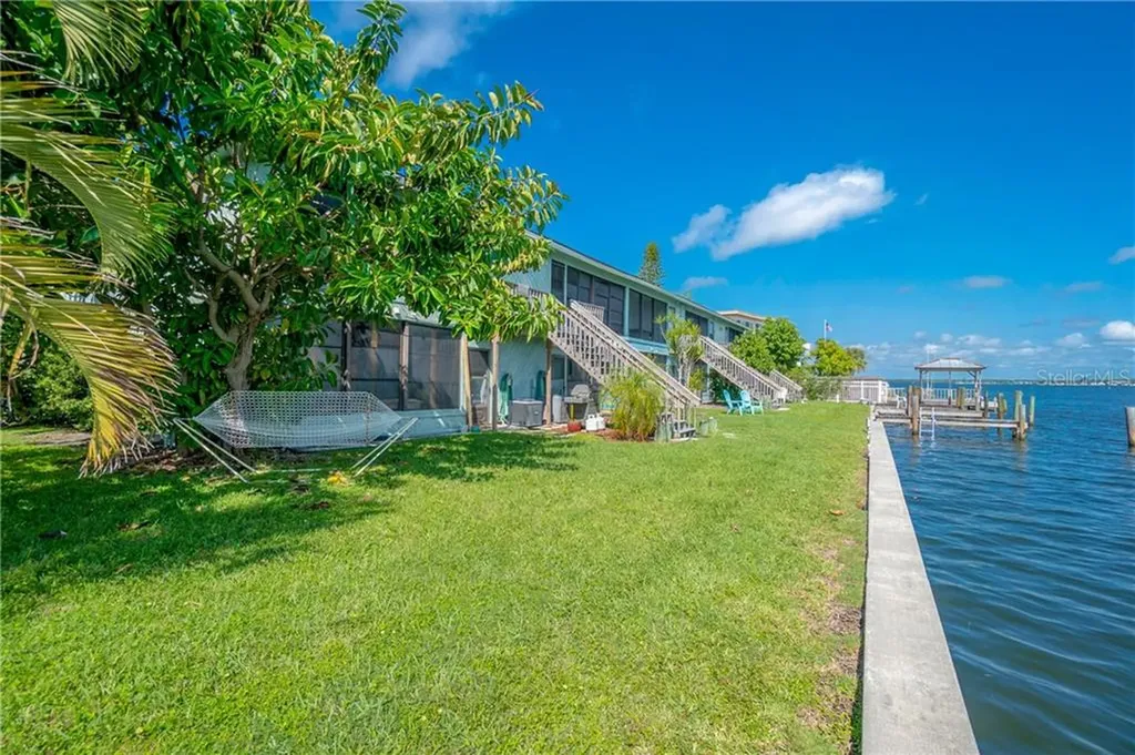 5041 N Beach Road Englewood FL 34223