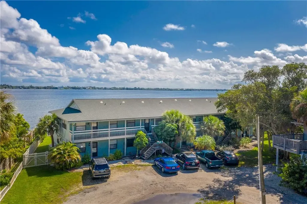 5041 N Beach Road Englewood FL 34223