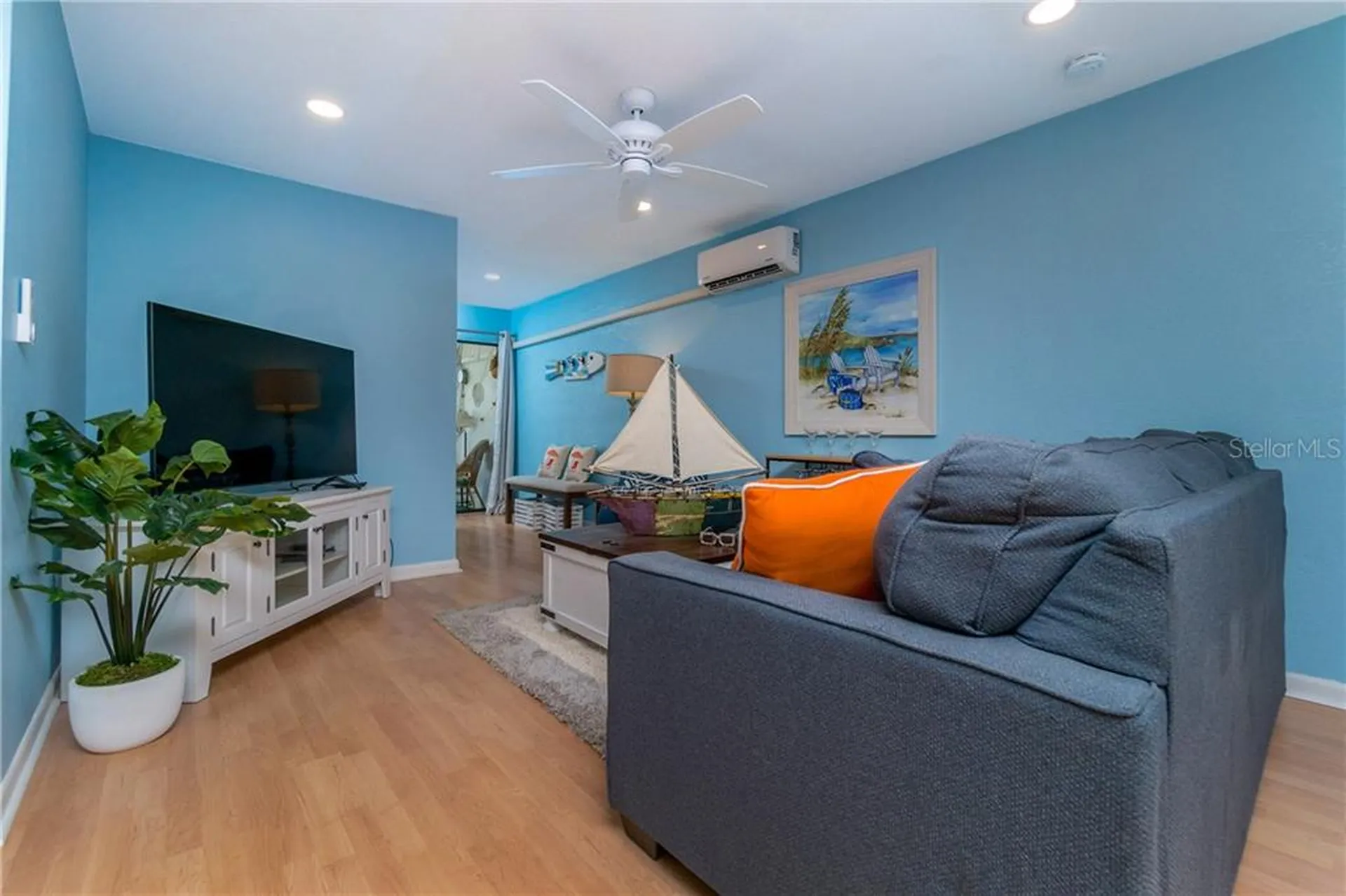 5041 N Beach Road Englewood FL 34223