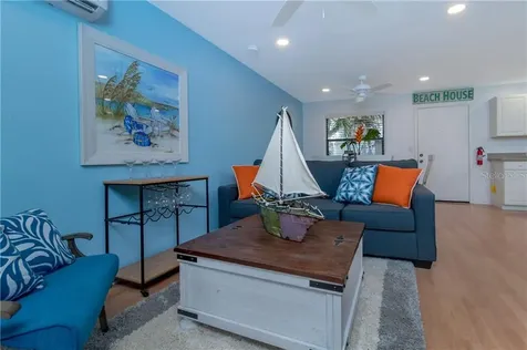 5041 N Beach Road Englewood FL 34223