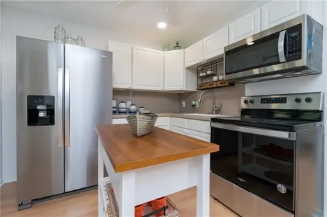 5041 N Beach Road Englewood FL 34223
