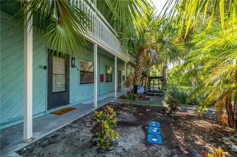 5041 N Beach Road Englewood FL 34223