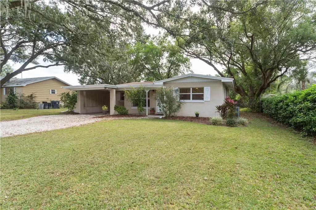 102 W Wildwood Street Tampa FL 33613