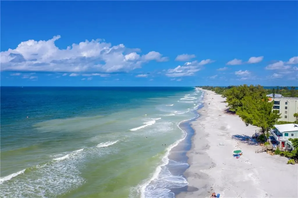 5041 N Beach Road Englewood FL 34223