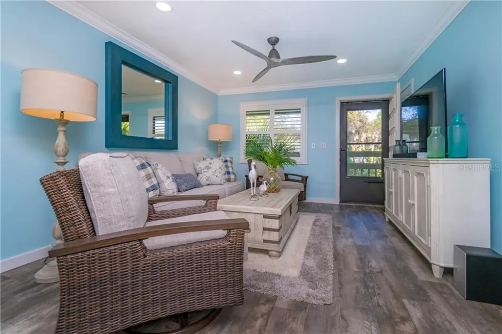 5041 N Beach Road Englewood FL 34223
