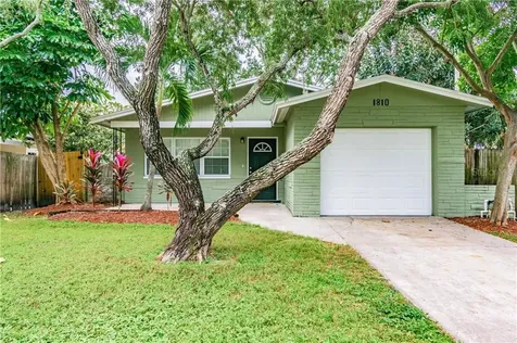 1810 Michigan Avenue NE St Petersburg FL 33703
