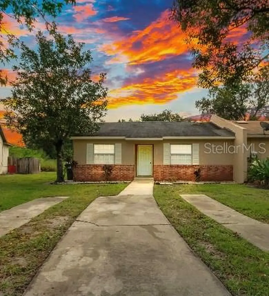 2717 Rio Pinar Lakes Boulevard Orlando FL 32822