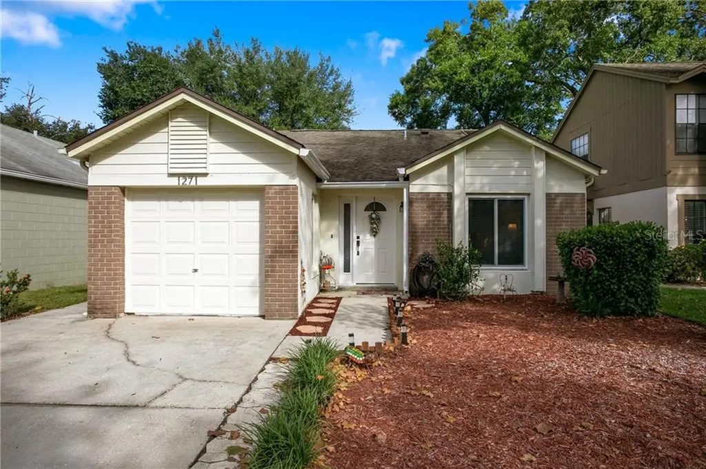 1271 Pin Oak Drive Apopka FL 32703