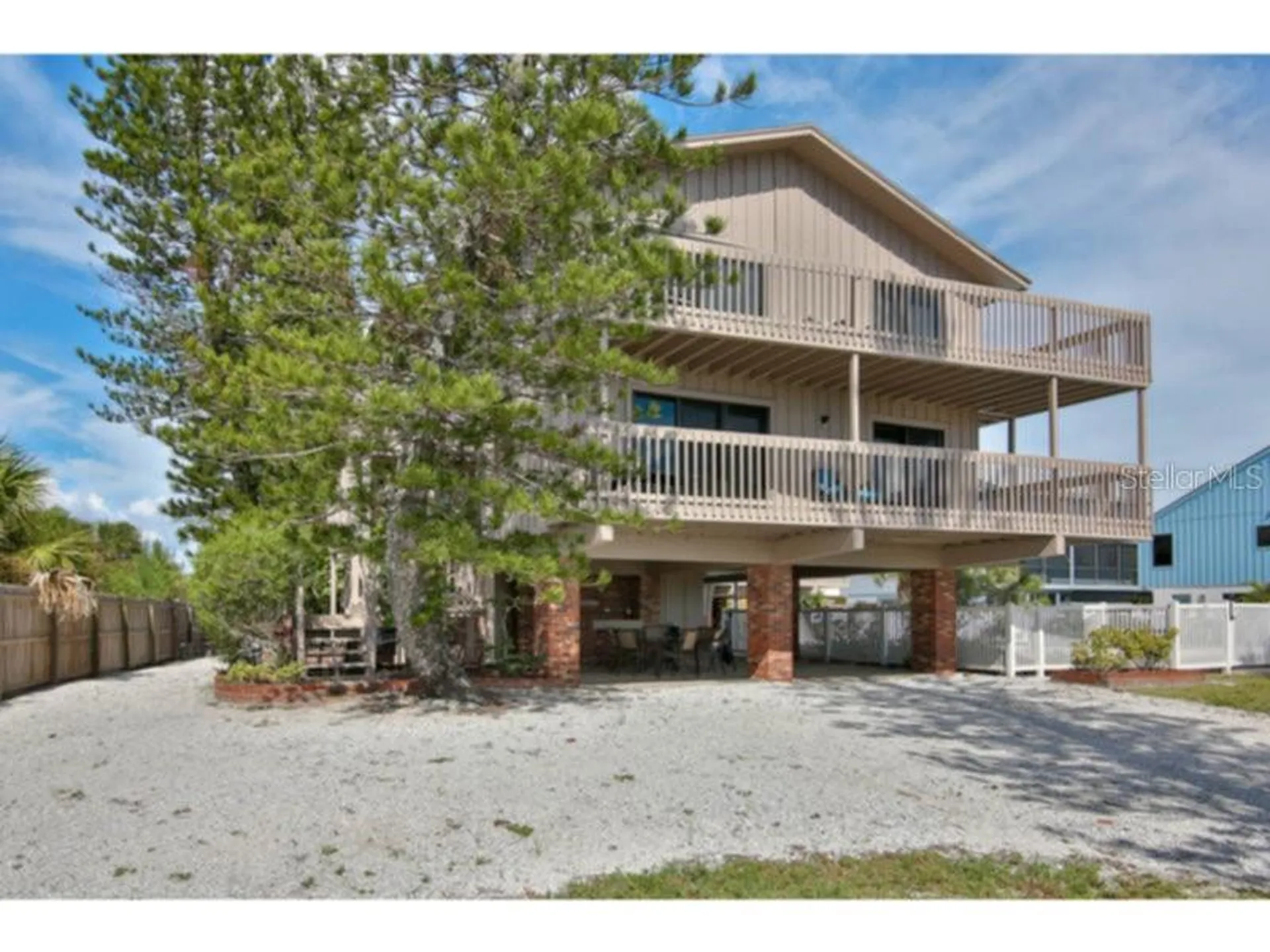 460 Beach Road Sarasota FL 34242