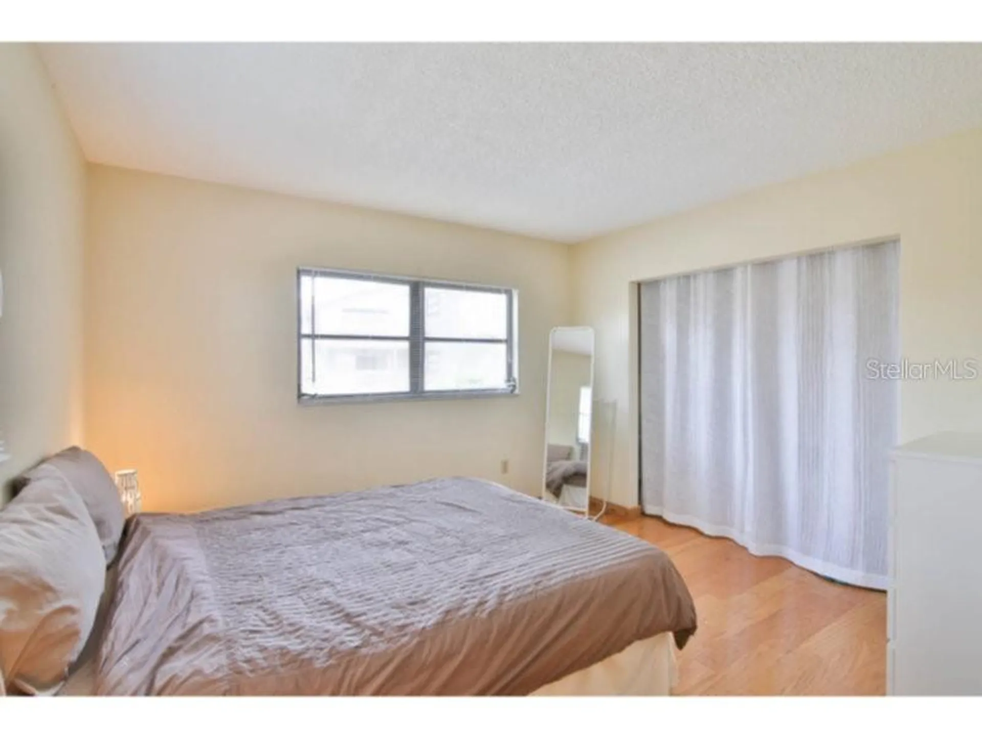 460 Beach Road Sarasota FL 34242