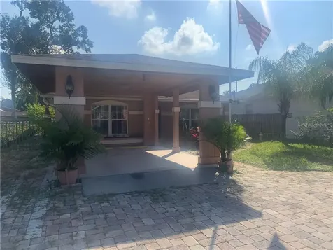6909 N Lois Avenue Tampa FL 33614