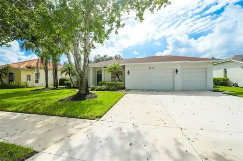6248 Aventura Drive Sarasota FL 34241