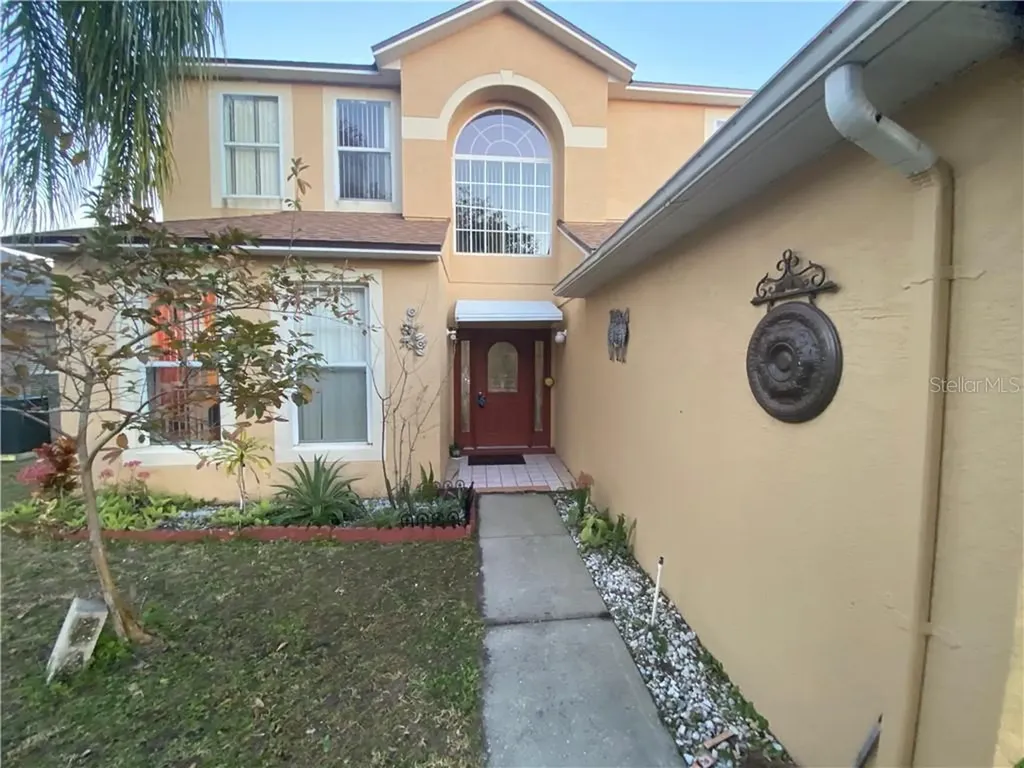 2716 Port Court Kissimmee FL 34743