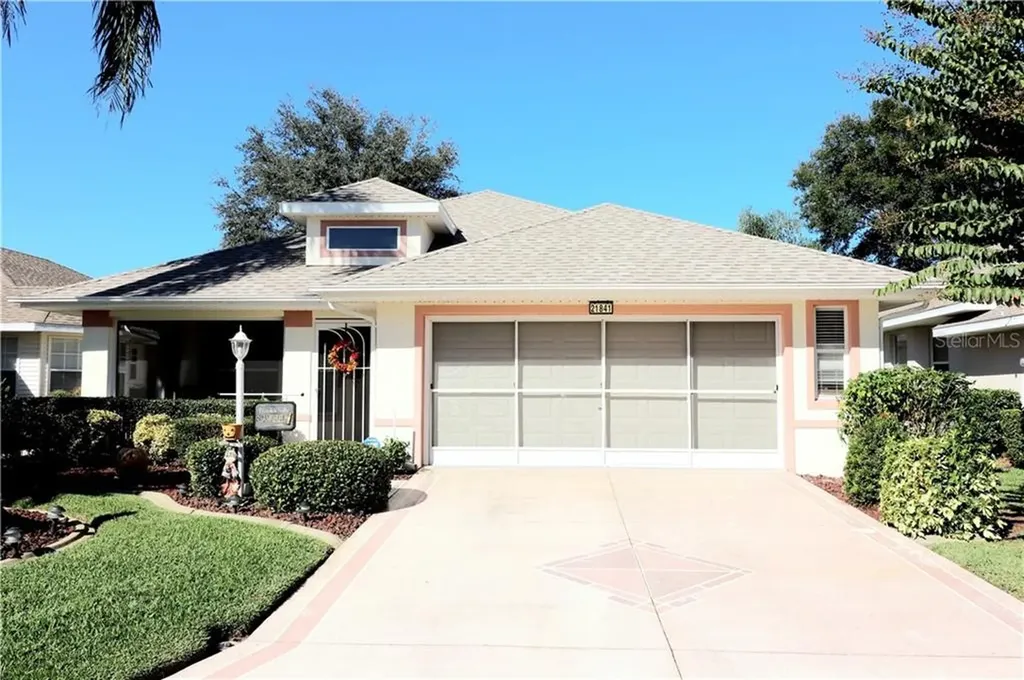 21841 Royal Street Georges Lane Leesburg FL 34748