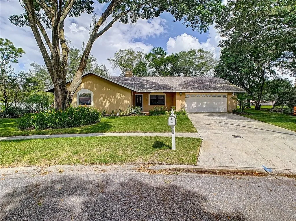 2018 Sycamore Lane Plant City FL 33563