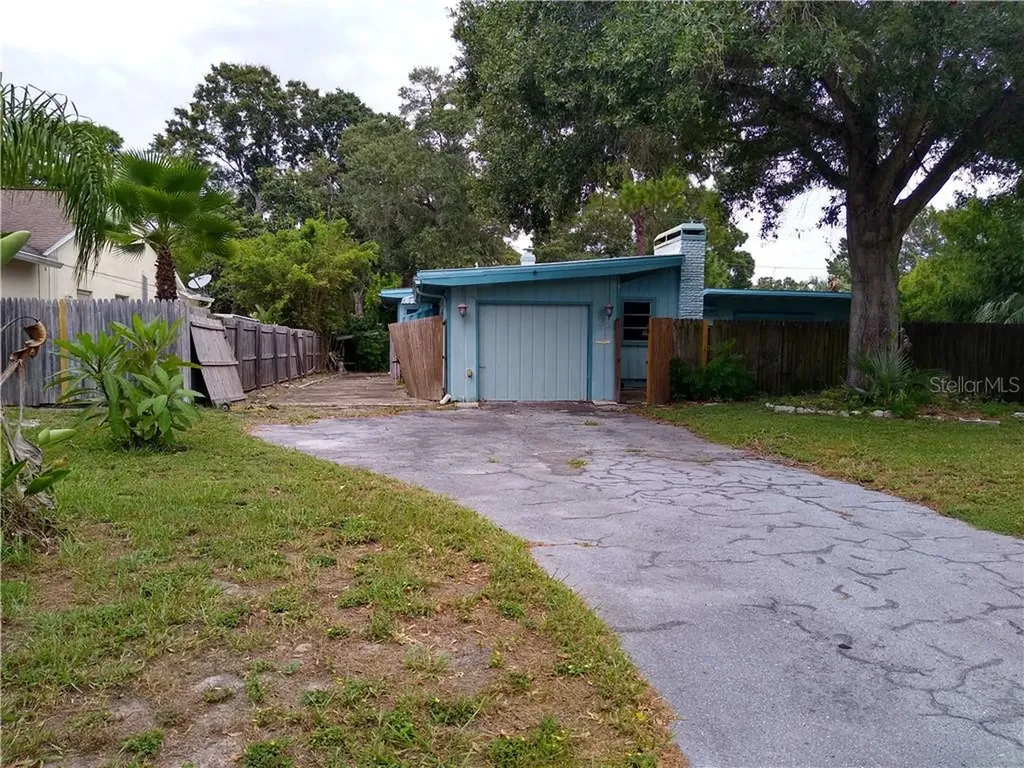 6323 1st Avenue N St Petersburg FL 33710