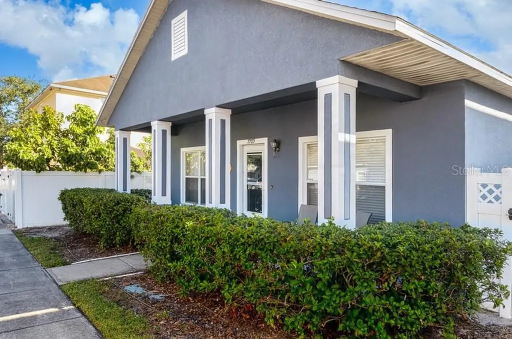 7709 N Riverdale Avenue Tampa FL 33604