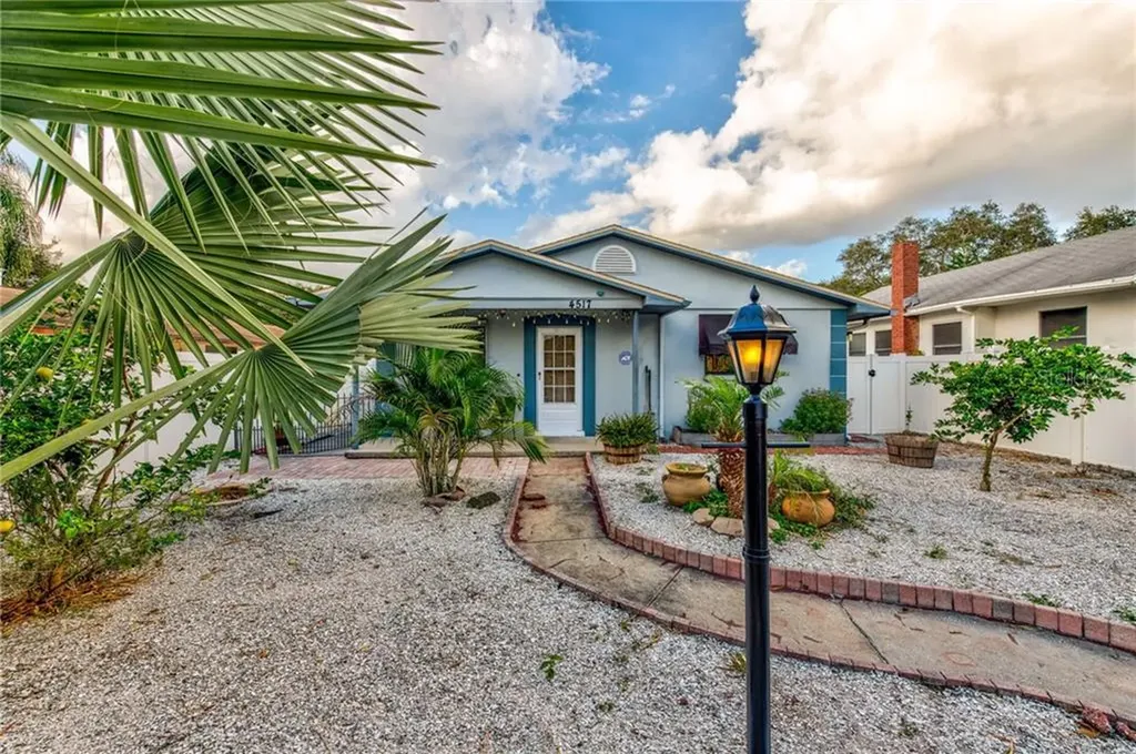 4517 40th Avenue N St Petersburg FL 33714