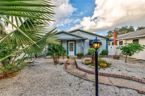 4517 40th Avenue N St Petersburg FL 33714