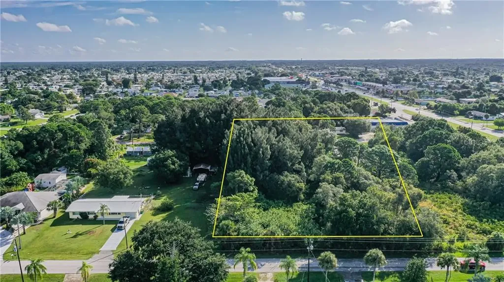 1325 Drury Lane Englewood FL 34224