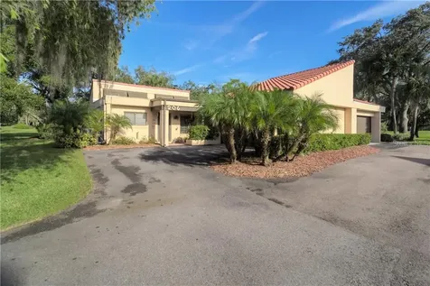 206 Valencia Court N Plant City FL 33566