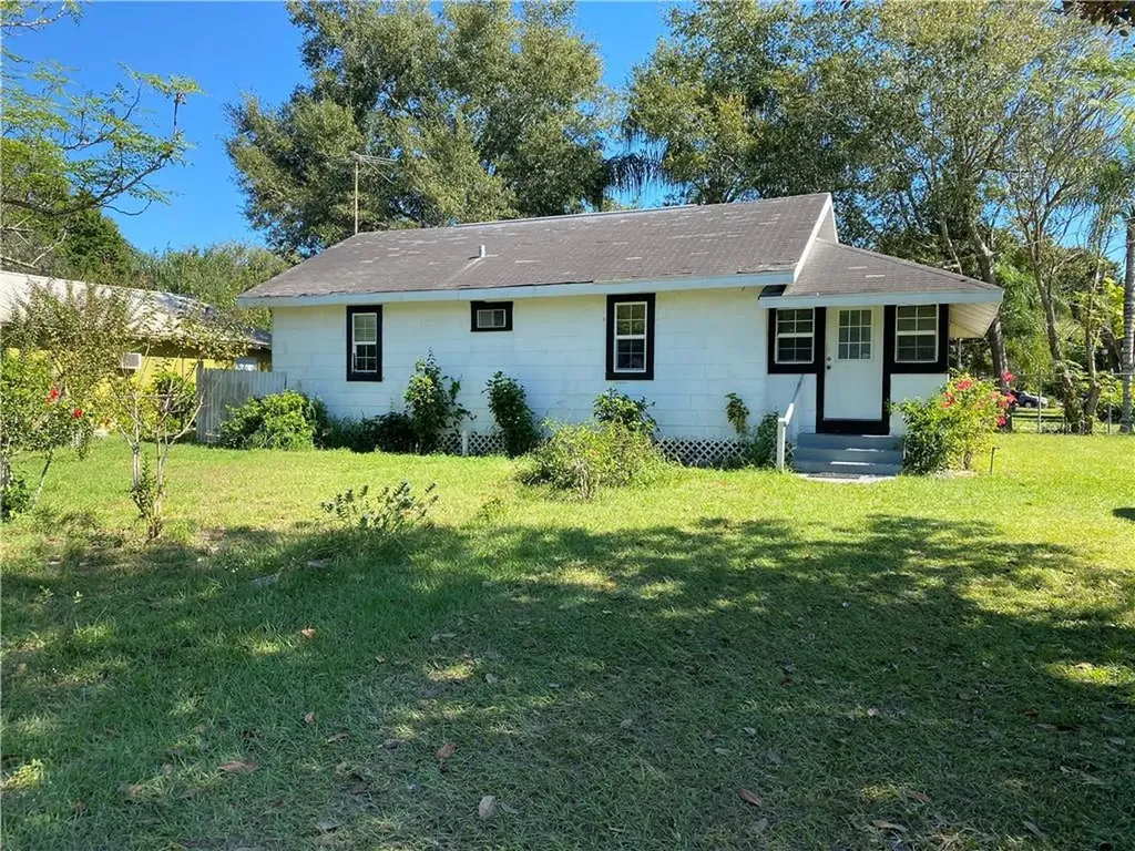 285 W Cummings Street Lake Alfred FL 33850