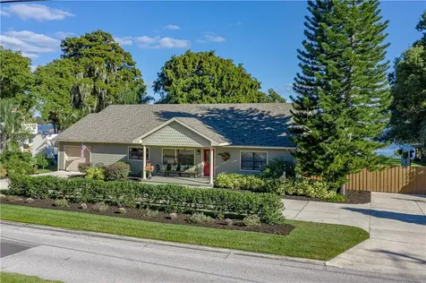 1608 N Lake Shipp Drive SW Winter Haven FL 33880
