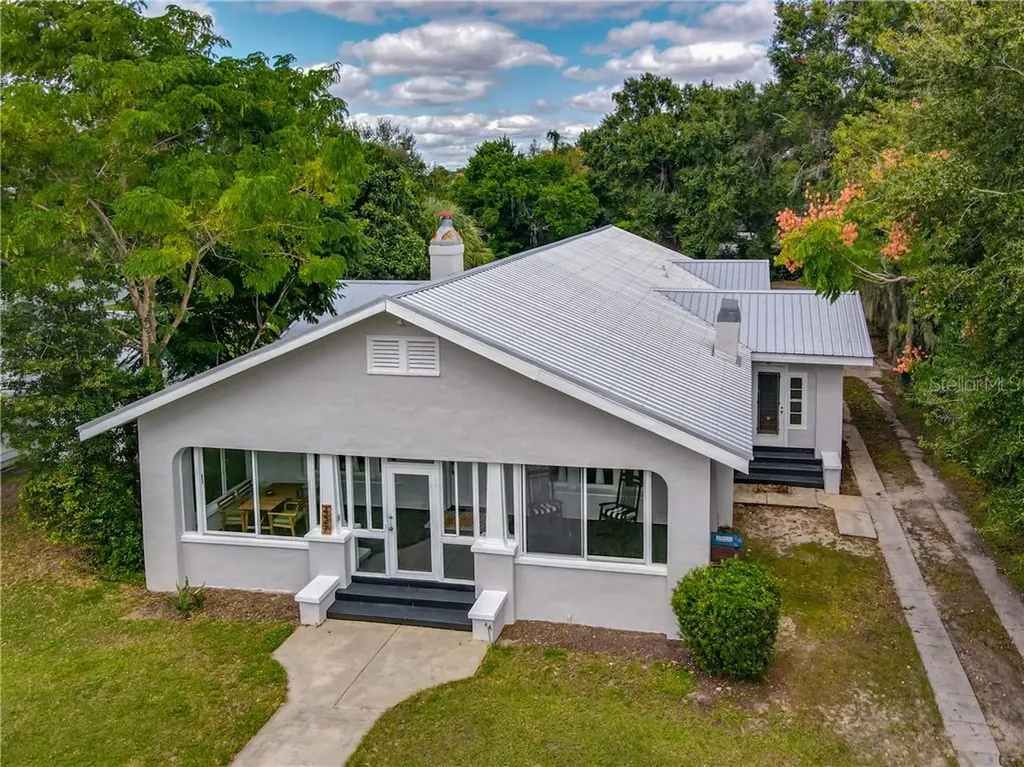 427 E Bullard Avenue Lake Wales FL 33853