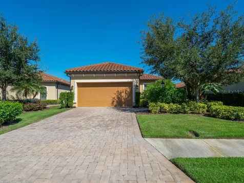 4933 Savona Run Bradenton FL 34211