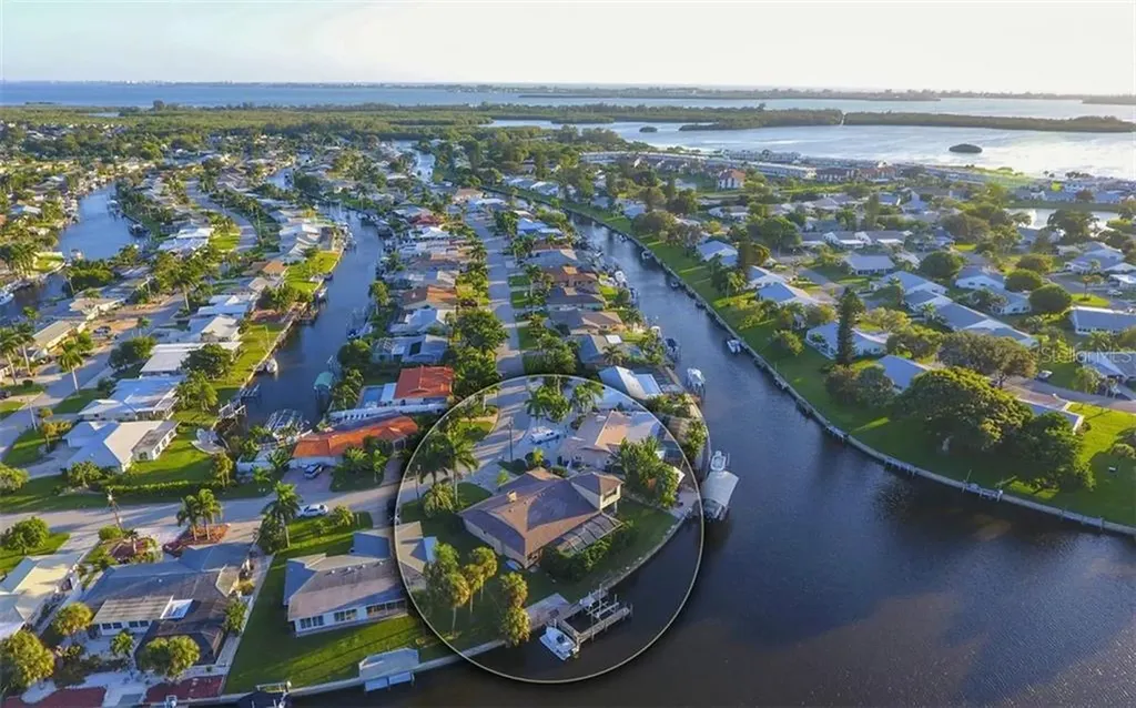 9219 Bimini Drive Bradenton FL 34210