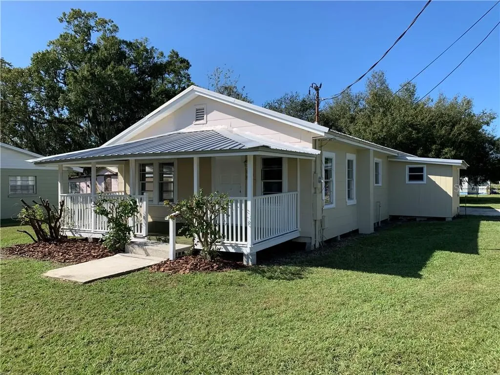 810 NW 3rd Avenue Mulberry FL 33860
