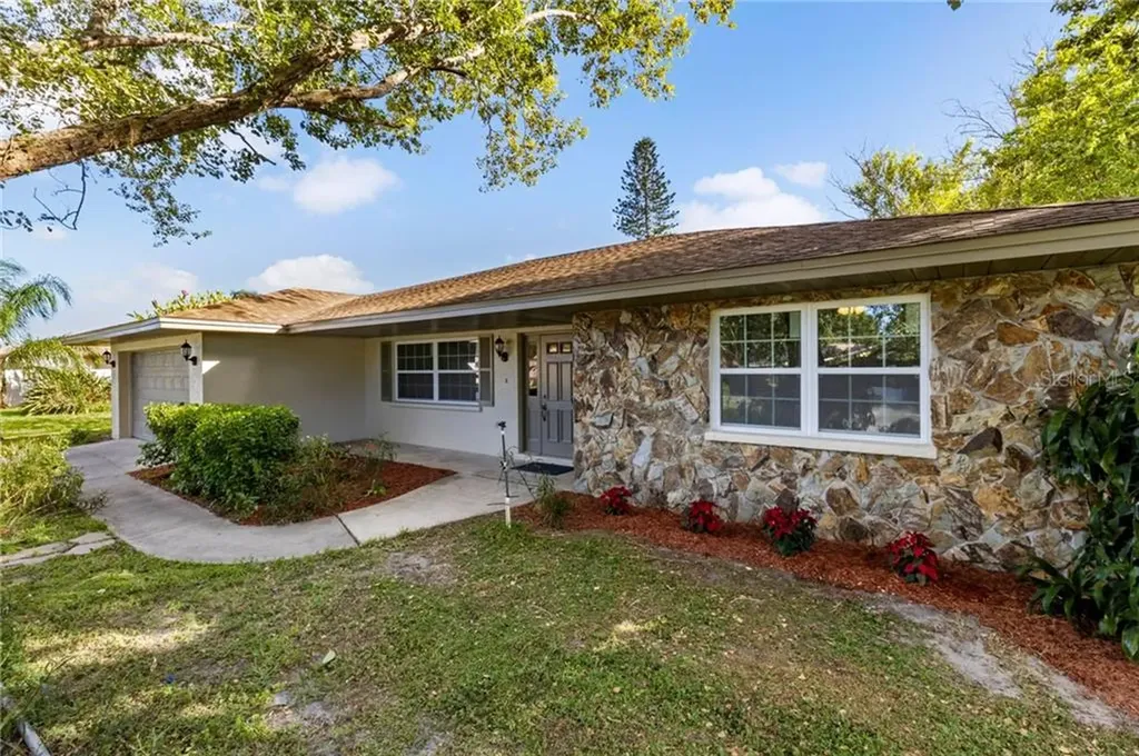 3807 24th Avenue W Bradenton FL 34205