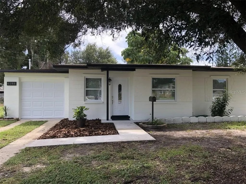 6198 38th Avenue N St Petersburg FL 33710