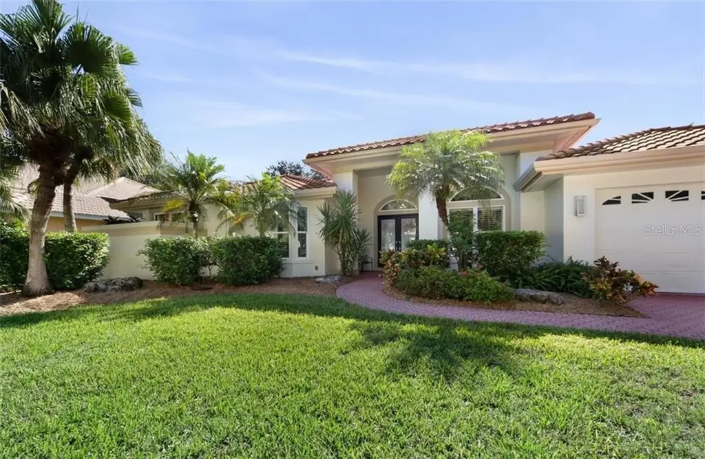 8571 Woodbriar Drive Sarasota FL 34238