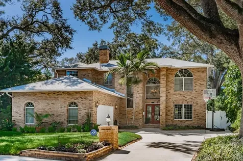 235 Estado Way NE St Petersburg FL 33704