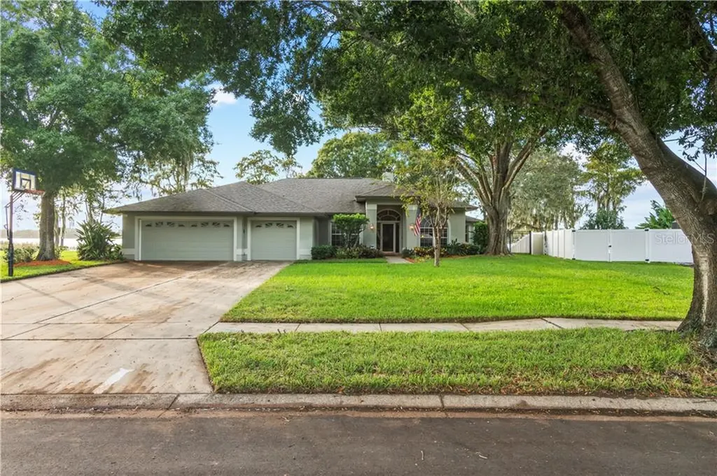 5156 Stratemeyer Drive Orlando FL 32839