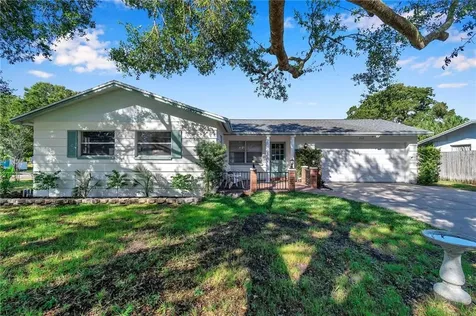 232 SE Monroe Circle N St Petersburg FL 33703