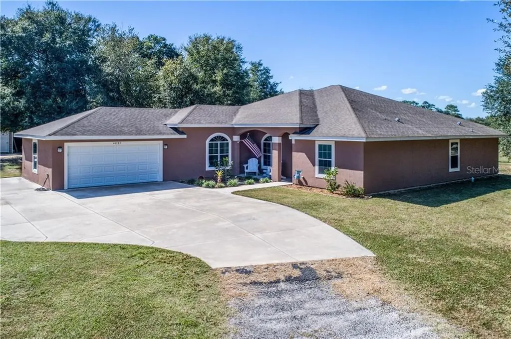 41333 N Emeralda Island Road Leesburg FL 34788
