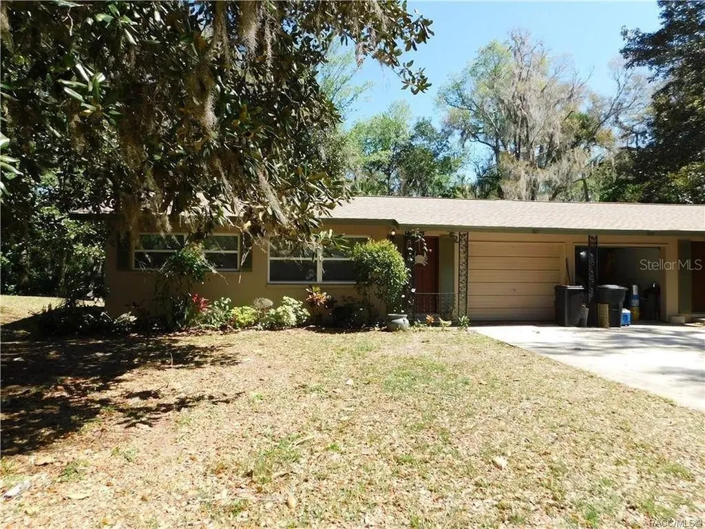 909 N Appalachian Terrace Crystal River FL 34429