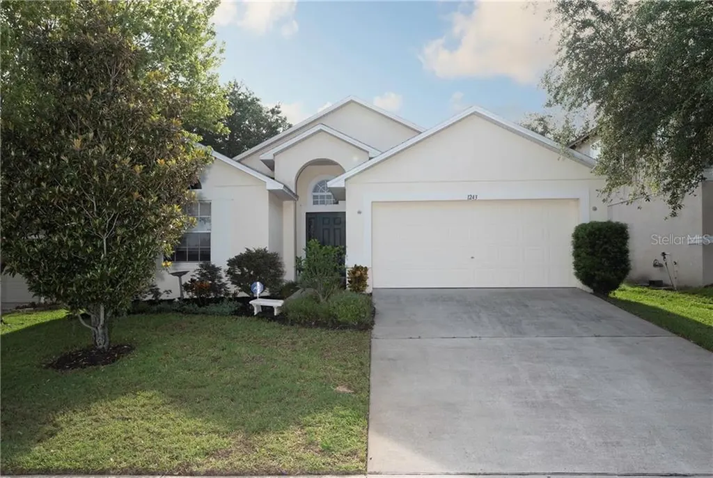 1243 Greenley Avenue Groveland FL 34736