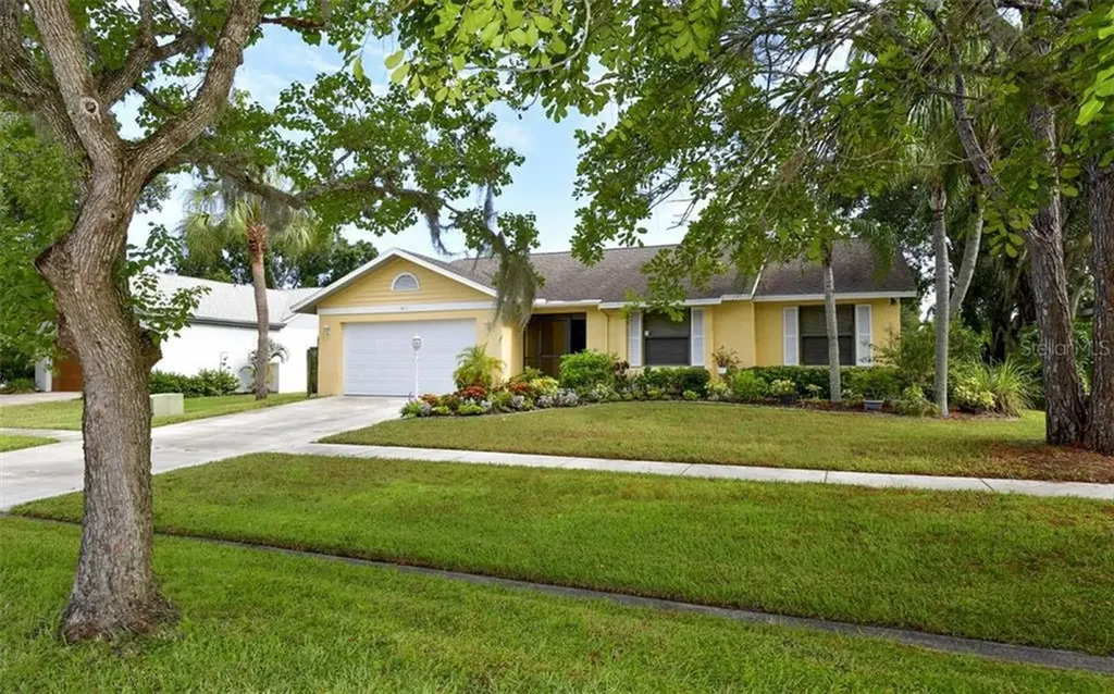 5417 Colonial Oaks Boulevard Sarasota FL 34232