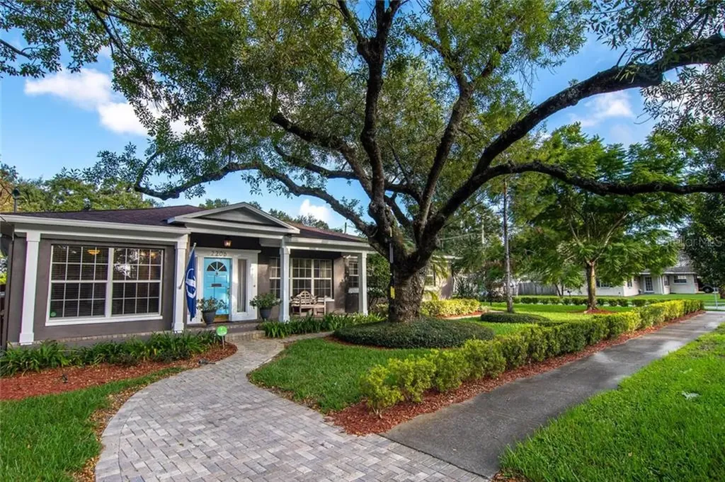 2206 S Church Avenue Tampa FL 33629