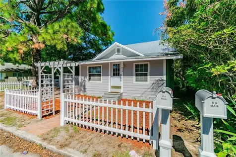 610 8th Street W Palmetto FL 34221