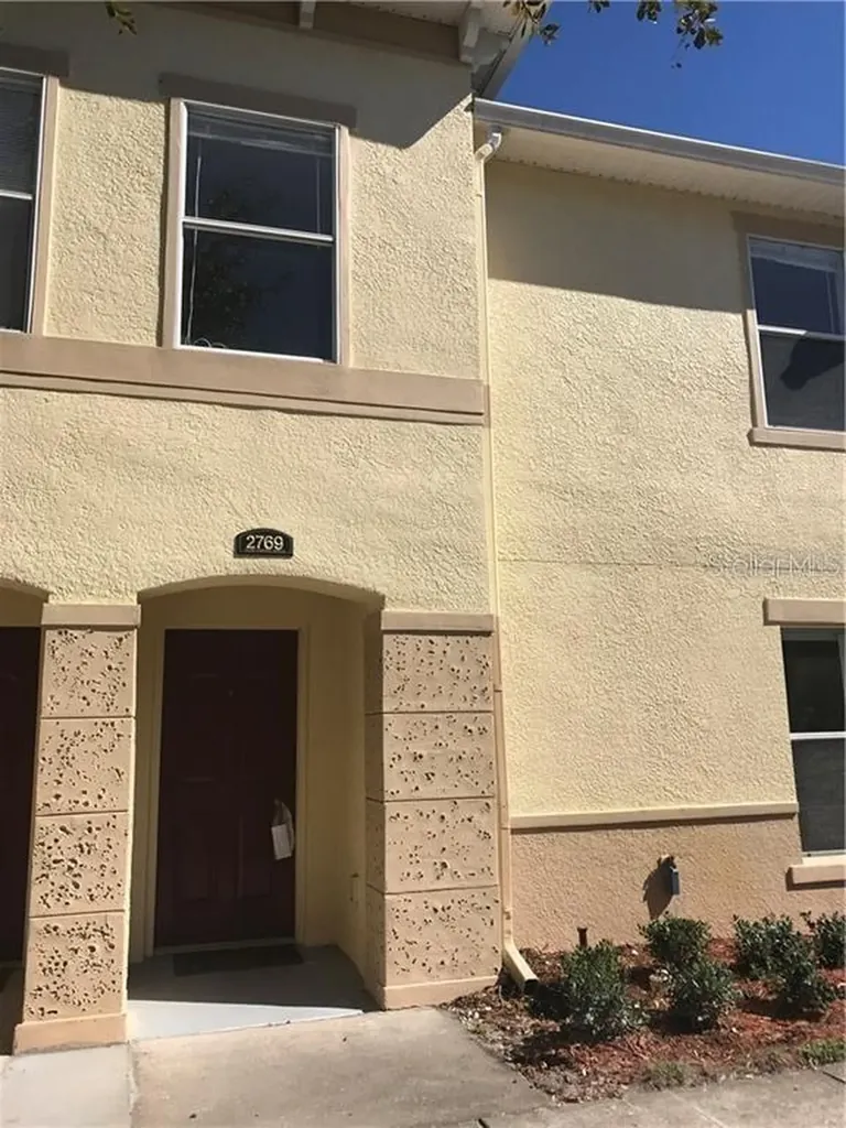 2769 Club Cortile Circle Kissimmee FL 34746